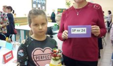 Milenka Dłubak wraz z wychowawcą 