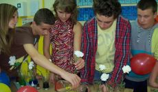 Niemieckojęzyczny interdyscyplinarny projekt edukacyjny z ZSO nr 12 - Kolorowe kwiaty/ Bunte blumen